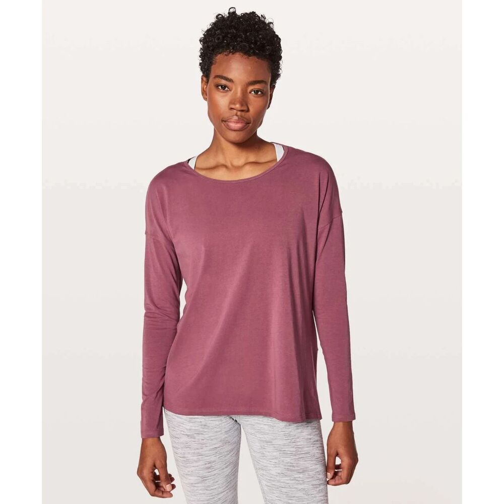 Lululemon Back Into It Long Sleeve Size 6